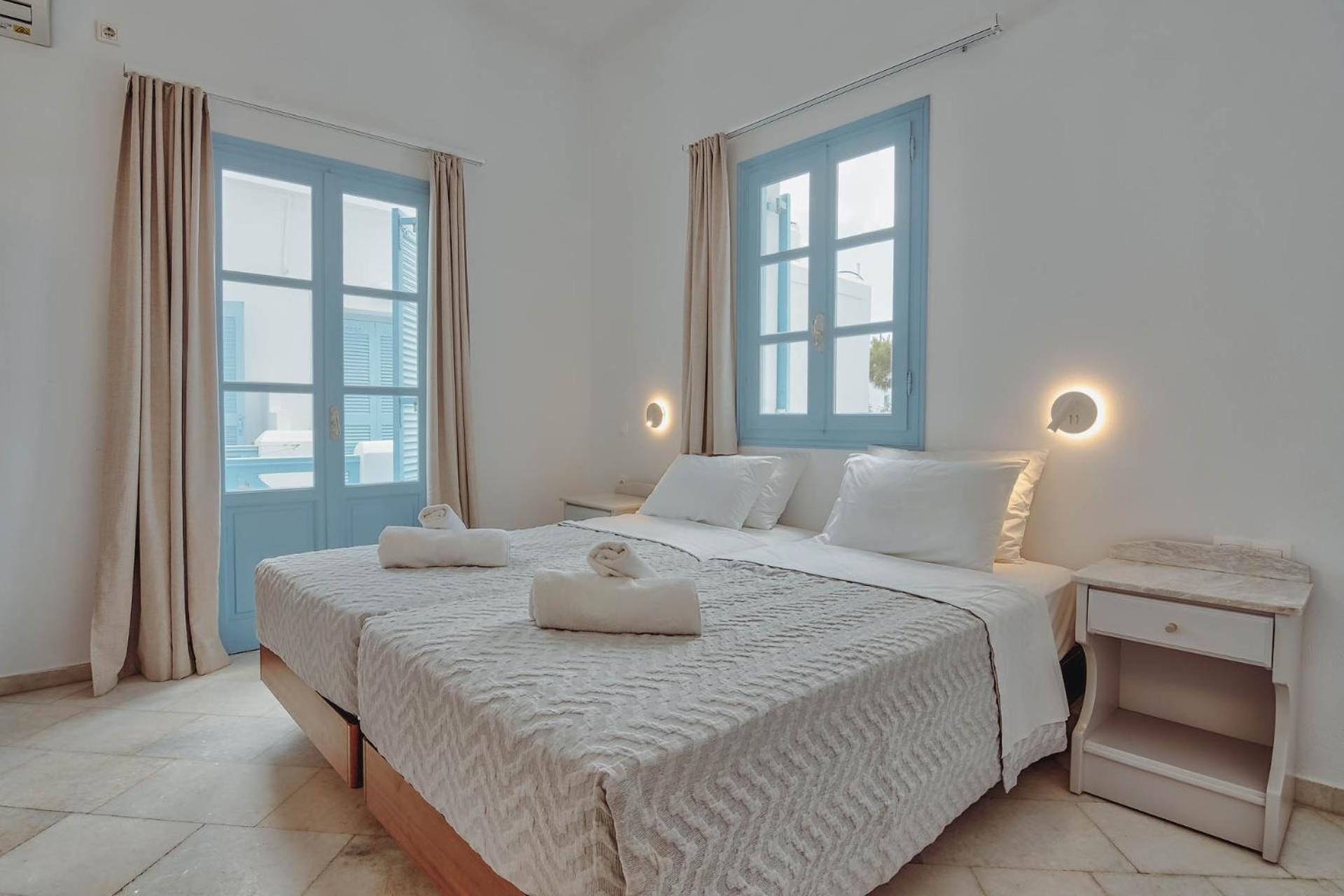 Hotel Mantalena Antiparos Exterior photo
